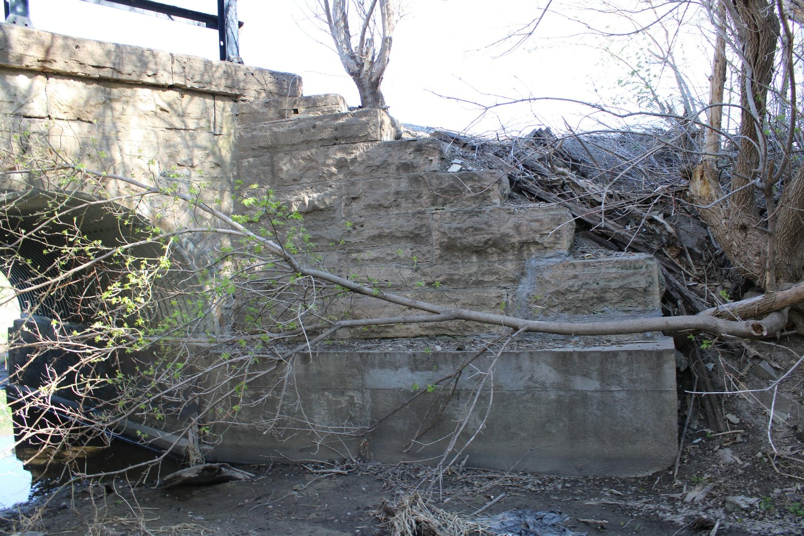 Northeast wing wall